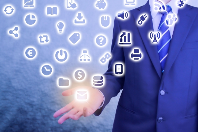 クロスセル・アップセルとは？営業マンが成果を伸ばす実践テクニックを徹底解説