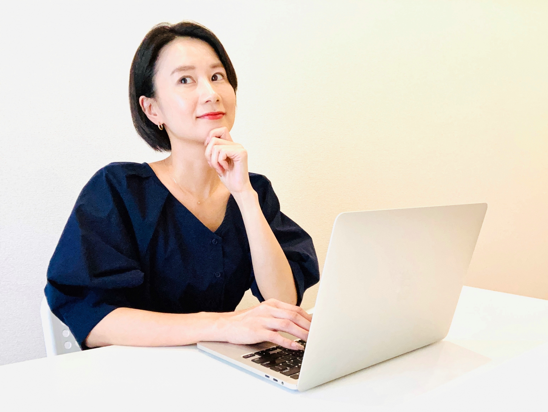 在宅でできる営業の仕事7選｜副業・フリーランスにおすすめの働き方を解説