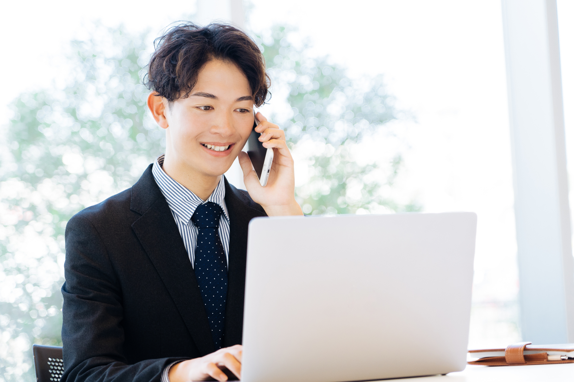 商材選びで年収が決まる？フリーランス営業・代理店が「本当に稼げる商材」を見つける5つの法則